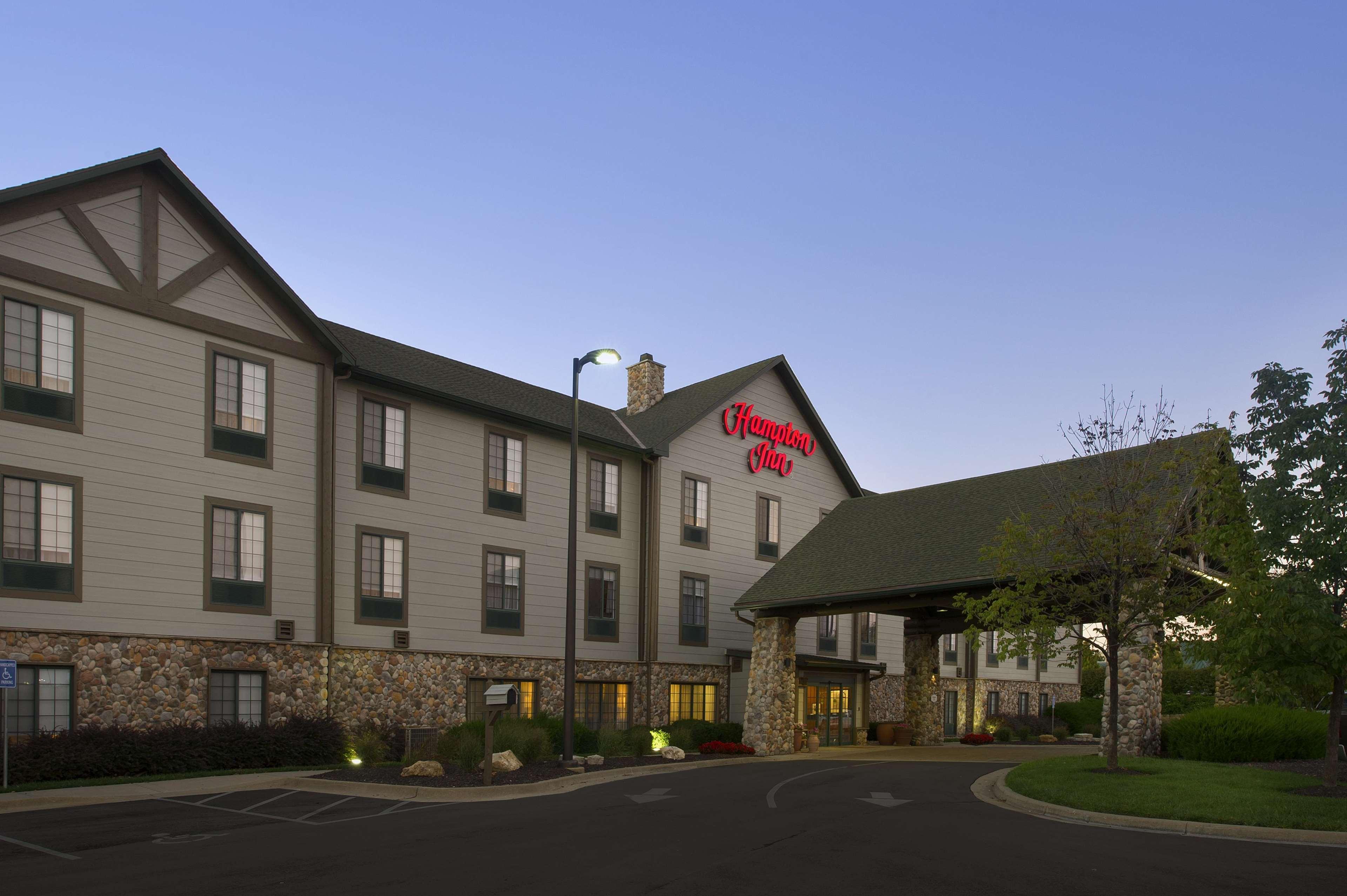 Hampton Inn Kansas City The Legends Exterior foto