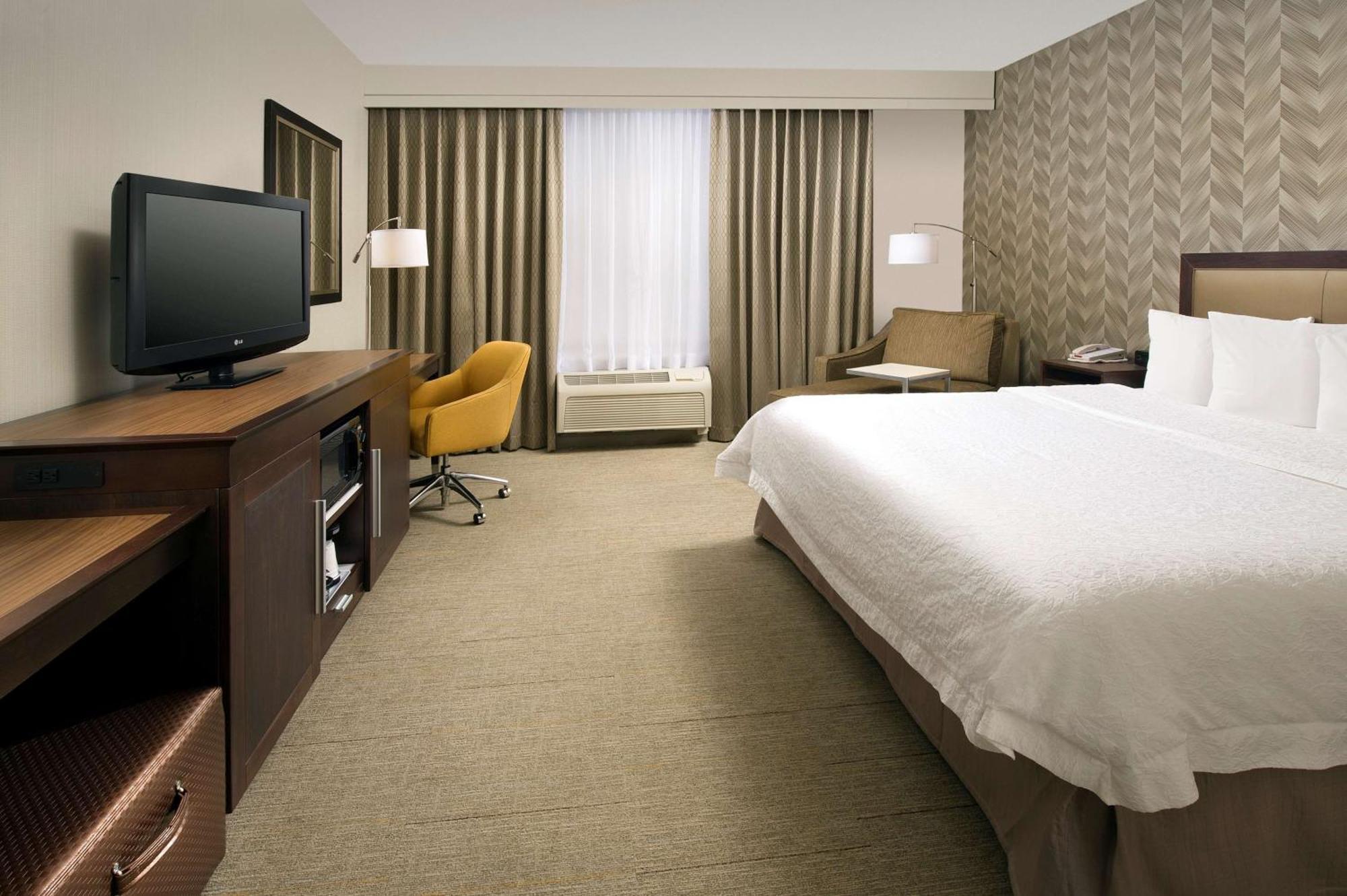 Hampton Inn Kansas City The Legends Exterior foto